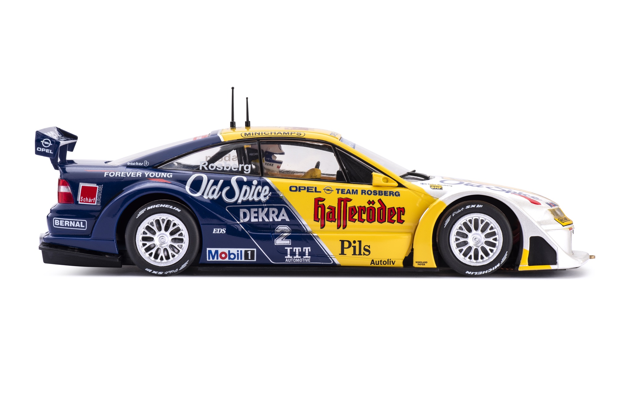 DTM CA36c OPEL CALIBRA vista laterale